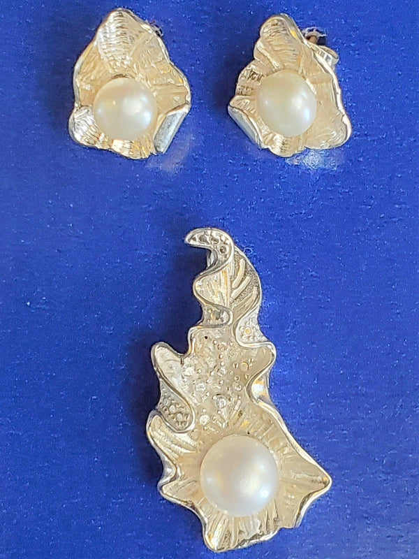 Earrings - Pearl Earrings And Pendant Set