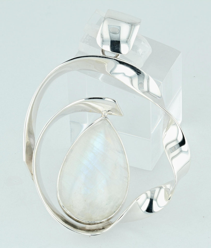 Pendants - Moonstone Pendant